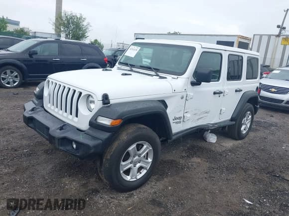 ✅ 2021 Jeep Wrangler Unlimited Willys • VIN: 1C4HJXDG9MW582361 • Lot: 42243238. Wystawiony na IAAI z przebiegiem 78 692 mil. Bezpłatny archiwum sprzedaży aukcyjnych z USA i szczegółowy raport historii pojazdu na DreamBid. Zdjęcie 17.