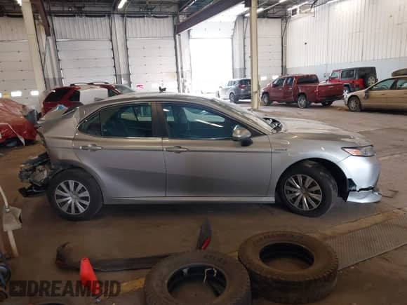 2020 Toyota Camry Hybrid LE with VIN 4T1C31AK3LU518011, listed as a IAAI auction lot 42000046 with 177,245 mi miles and . Bid and sale history available at DreamBid. Image 13.