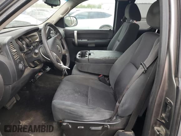 ✅ 2009 Chevrolet Silverado 1500 LT • VIN: 2GCEC29J891108050 • Lot: 92852615. Listed on Copart with 319,154 mi. Free auction sales archive from the USA and detailed vehicle history report at DreamBid. Image 7.