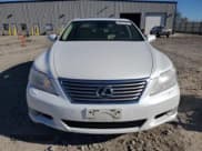 ✅ 2012 Lexus LS 460 • VIN: JTHCL5EF6C5013761 • Lot: 89537085. Listed on Copart with 236,577 mi. Free auction sales archive from the USA and detailed vehicle history report at DreamBid. Image 5.