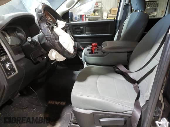 2018 Ram 1500 Express с VIN 1C6RR7FT3JS342658, выставлен на аукционе Copart как лот 90287105 с пробегом 88 611 миль миль и Списание • Salvage title. История ставок и продаж доступна на DreamBid. Изображение 7.