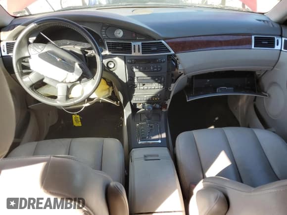 ✅ 2005 Chrysler Pacifica Touring • VIN: 2C8GM68465R409130 • Лот: 86480705. Опубликован ранее на Copart с пробегом 125 921 миль. Бесплатный доступ к архиву аукционных продаж из США и подробный отчёт об истории автомобиля на DreamBid. Изображение 8.