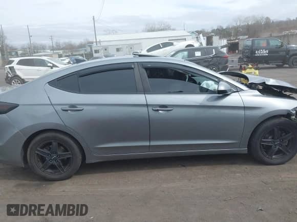 2018 Hyundai Elantra Value Edition with VIN KMHD84LFXJU595284, listed as a IAAI auction lot 39064105 with 117,053 mi miles and . Bid and sale history available at DreamBid. Image 13.