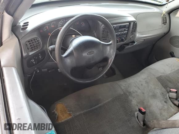 ✅ 1997 Ford F-150 • VIN: 1FTDX1720VKB06308 • Лот: 82727655. Опубликован ранее на Copart с пробегом 270 080 миль. Бесплатный доступ к архиву аукционных продаж из США и подробный отчёт об истории автомобиля на DreamBid. Изображение 8.