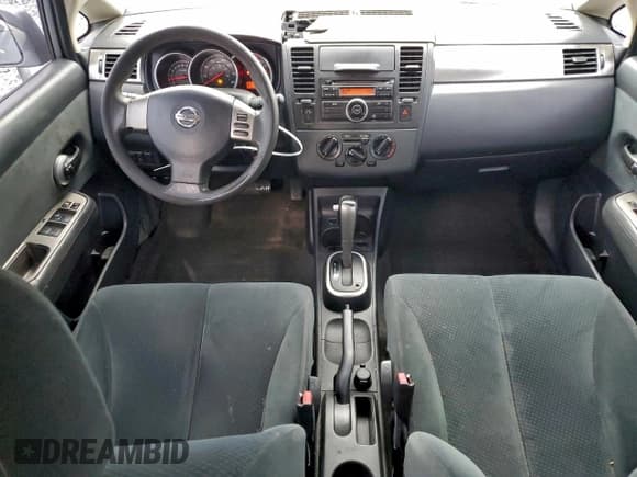 ✅ 2010 Nissan Versa S • VIN: 3N1BC1AP6AL371933 • Lot: 95093135. Listed on Copart with 164,468 mi. Free auction sales archive from the USA and detailed vehicle history report at DreamBid. Image 8.