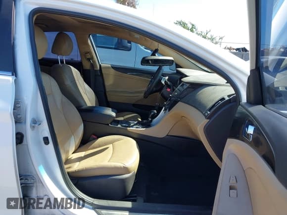 ✅ 2012 Hyundai Sonata Limited • VIN: 5NPEC4AB9CH462844 • Lot: 43175949. Listed on IAAI with 148,842 mi. Free auction sales archive from the USA and detailed vehicle history report at DreamBid. Image 5.