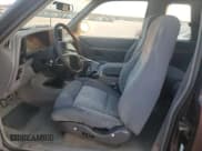 ✅ 1994 Ford Explorer Eddie Bauer • VIN: 1FMCU22X9RUD89035 • Lot: 45743325. Wystawiony na Copart z przebiegiem 223 237 mil. Bezpłatny archiwum sprzedaży aukcyjnych z USA i szczegółowy raport historii pojazdu na DreamBid. Zdjęcie 7.