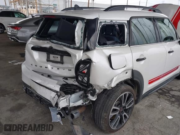 ✅ 2024 MINI Countryman John Cooper Works • VIN: WMZ33BS03R3R53245 • Lot: 41759752. Listed on IAAI with 22,574 mi. Free auction sales archive from the USA and detailed vehicle history report at DreamBid. Image 6.