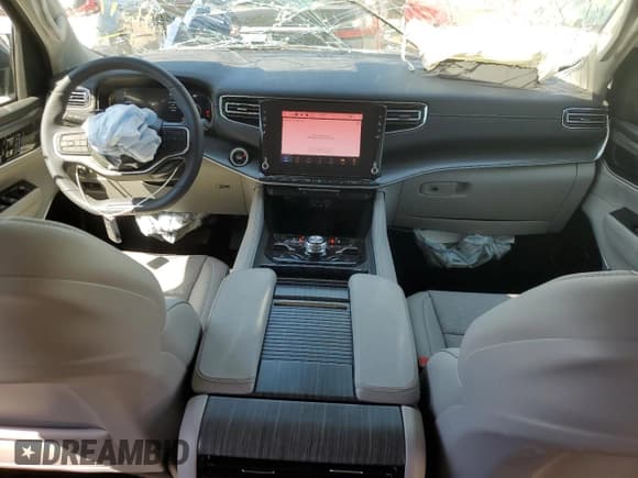 ✅ 2023 Jeep Wagoneer Series III • VIN: 1C4SJSDP3PS573384 • Lot: 58173364. Wystawiony na Copart z przebiegiem 5 014 mil. Bezpłatny archiwum sprzedaży aukcyjnych z USA i szczegółowy raport historii pojazdu na DreamBid. Zdjęcie 8.