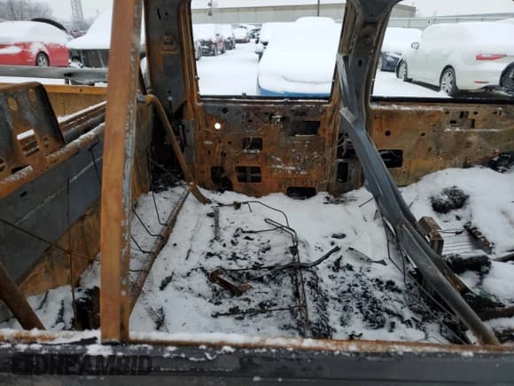 ✅ 2001 Chevrolet S-10 LS • VIN: 1GCDT13W81K260375 • Лот: 88069595. Опубликован ранее на Copart с пробегом Не указан. Бесплатный доступ к архиву аукционных продаж из США и подробный отчёт об истории автомобиля на DreamBid. Изображение 10.