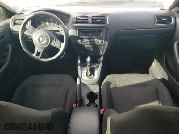 ✅ 2014 Volkswagen Jetta TDI • VIN: 3VWLL7AJ1EM290500 • Lot: 90824265. Wystawiony na Copart z przebiegiem 158 400 mil. Bezpłatny archiwum sprzedaży aukcyjnych z USA i szczegółowy raport historii pojazdu na DreamBid. Zdjęcie 8.