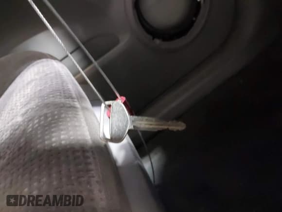 ✅ 2008 Kia Sorento EX • VIN: KNDJC736185763342 • Lot: 42640202. Listed on IAAI with 232,881 mi. Free auction sales archive from the USA and detailed vehicle history report at DreamBid. Image 11.