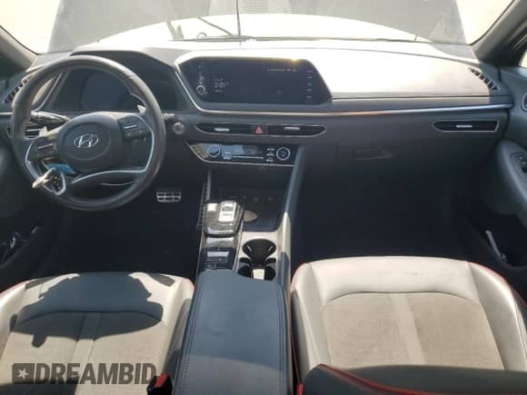 2023 Hyundai Sonata SEL Plus с VIN KMHL44J27PA263398, выставлен на аукционе Copart как лот 53672335 с пробегом 58 176 миль миль и Списание • Salvage title. История ставок и продаж доступна на DreamBid. Изображение 8.