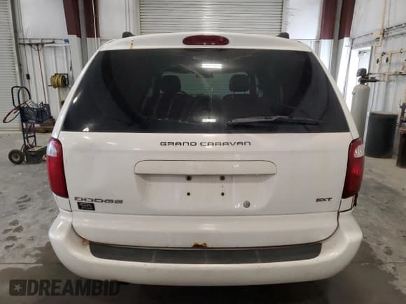 ✅ 2005 Dodge Caravan SXT • VIN: 2D4GP44L75R475148 • Lot: 92426965. Listed on Copart with 274,929 mi. Free auction sales archive from the USA and detailed vehicle history report at DreamBid. Image 6.