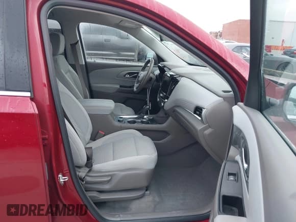 ✅ 2020 Chevrolet Traverse LT Cloth • VIN: 1GNERGKW9LJ185466 • Lot: 42690290. Listed on IAAI with 43,956 mi. Free auction sales archive from the USA and detailed vehicle history report at DreamBid. Image 5.