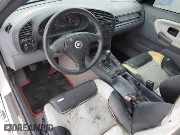 1997 BMW 3 Series M3s z VIN WBSCD9324VEE06968, wystawiony jako Copart lot #85056034 z przebiegiem Nie podano mil oraz Szkoda całkowita • Salvage title. Historia ofert i sprzedaży dostępna na DreamBid. Obrazek 8.