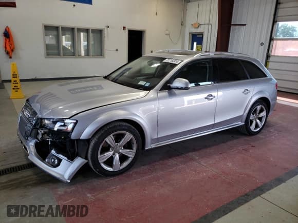 ✅ 2015 Audi allroad A4 Premium • VIN: WA1TFAFL9FA073111 • Лот: 72215324. Опубликован ранее на Copart с пробегом 42 001 миль. Бесплатный доступ к архиву аукционных продаж из США и подробный отчёт об истории автомобиля на DreamBid. Изображение 1.