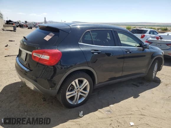 ✅ 2019 Mercedes-Benz GLA 250 • VIN: WDCTG4EB6KU019989 • Lot: 58482345. Wystawiony na Copart z przebiegiem 168 666 mil. Bezpłatny archiwum sprzedaży aukcyjnych z USA i szczegółowy raport historii pojazdu na DreamBid. Zdjęcie 3.