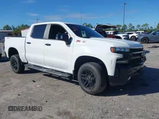 ✅ 2019 Chevrolet Silverado 1500 LT Trail Boss • VIN: 1GCPYFED8KZ151642 • Lot: 43580664. Listed on IAAI with 74,028 mi. Free auction sales archive from the USA and detailed vehicle history report at DreamBid. Image 1.