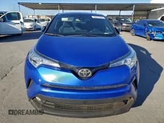 ✅ 2018 Toyota C-HR XLE • VIN: NMTKHMBX5JR052854 • Лот: 94674945. Опубликован ранее на Copart с пробегом 131 904 миль. Бесплатный доступ к архиву аукционных продаж из США и подробный отчёт об истории автомобиля на DreamBid. Изображение 5.