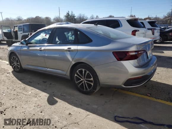 ✅ 2024 Volkswagen Jetta Sport • VIN: 3VWBM7BU3RM030798 • Lot: 92090305. Listed on Copart with 26,577 mi. Free auction sales archive from the USA and detailed vehicle history report at DreamBid. Image 2.