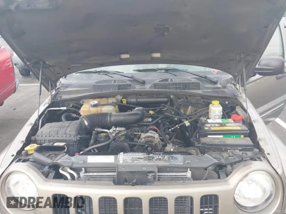 ✅ 2004 Jeep Liberty Limited • VIN: 1J4GL58K94W104525 • Lot: 42486782. Listed on IAAI with 100,156 mi. Free auction sales archive from the USA and detailed vehicle history report at DreamBid. Image 10.