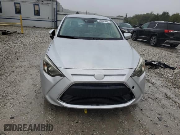 ✅ 2018 Toyota Yaris • VIN: 3MYDLBYV3JY315095 • Лот: 85395465. Опубликован ранее на Copart с пробегом 115 119 миль. Бесплатный доступ к архиву аукционных продаж из США и подробный отчёт об истории автомобиля на DreamBid. Изображение 5.