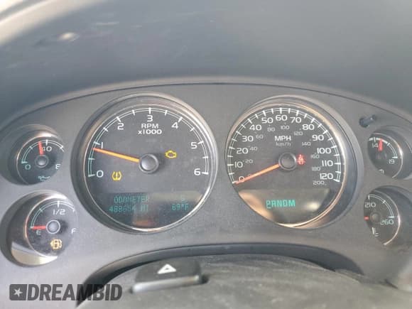 ✅ 2012 Chevrolet Suburban LT • VIN: 1GNSCJE0XCR303311 • Lot: 55284995. Listed on Copart with 488,654 mi. Free auction sales archive from the USA and detailed vehicle history report at DreamBid. Image 9.