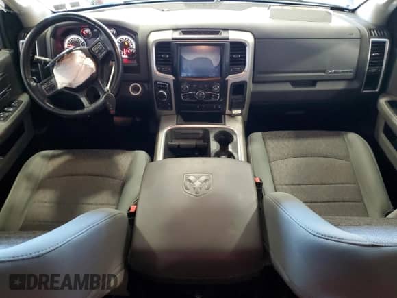 2018 Ram 1500 SLT z VIN 1C6RR7GT2JS209954, wystawiony jako Copart lot #69833794 z przebiegiem 90 671 mil mil oraz Szkoda całkowita • Salvage title. Historia ofert i sprzedaży dostępna na DreamBid. Obrazek 8.