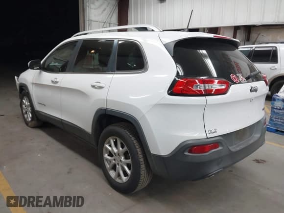 ✅ 2018 Jeep Cherokee Latitude Plus • VIN: 1C4PJLLB8JD584569 • Lot: 43214560. Listed on IAAI with 152,103 mi. Free auction sales archive from the USA and detailed vehicle history report at DreamBid. Image 3.