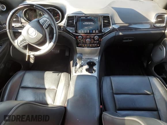 ✅ 2019 Jeep Grand Cherokee Overland • VIN: 1C4RJFCG5KC623857 • Lot: 70816035. Listed on Copart with 54,745 mi. Free auction sales archive from the USA and detailed vehicle history report at DreamBid. Image 8.