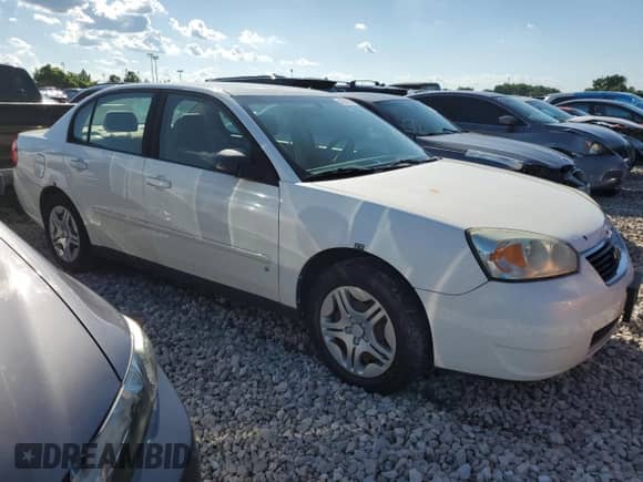 2007 Chevrolet Malibu LS z VIN 1G1ZS58N27F290773, wystawiony jako Copart lot #48946665 z przebiegiem 175 018 mil mil oraz Czysty tytuł • Clean title. Historia ofert i sprzedaży dostępna na DreamBid. Obrazek 4.