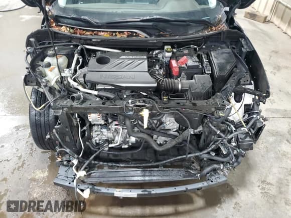 ✅ 2022 Nissan Rogue SV • VIN: 5N1BT3BB9NC670647 • Lot: 85904825. Wystawiony na Copart z przebiegiem 45 190 mil. Bezpłatny archiwum sprzedaży aukcyjnych z USA i szczegółowy raport historii pojazdu na DreamBid. Zdjęcie 12.