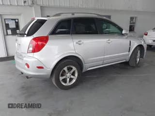 ✅ 2013 Chevrolet Captiva Sport LT • VIN: 3GNAL3EK1DS555522 • Lot: 41389262. Wystawiony na IAAI z przebiegiem 77 737 mil. Bezpłatny archiwum sprzedaży aukcyjnych z USA i szczegółowy raport historii pojazdu na DreamBid. Zdjęcie 4.