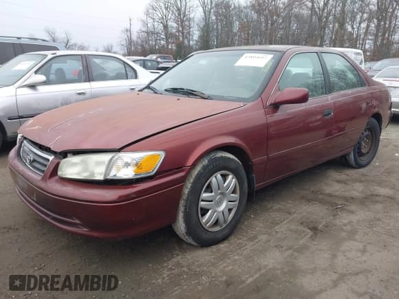 ✅ 2000 Toyota Camry LE • VIN: 4T1BG22K5YU672652 • Lot: 43892697. Wystawiony na IAAI z przebiegiem 257 447 mil. Bezpłatny archiwum sprzedaży aukcyjnych z USA i szczegółowy raport historii pojazdu na DreamBid. Zdjęcie 2.