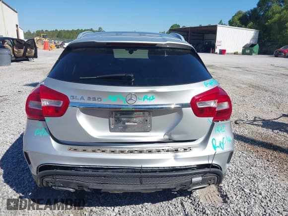 ✅ 2015 Mercedes-Benz GLA 250 • VIN: WDCTG4EB7FJ144359 • Lot: 43452502. Wystawiony na IAAI z przebiegiem 100 086 mil. Bezpłatny archiwum sprzedaży aukcyjnych z USA i szczegółowy raport historii pojazdu na DreamBid. Zdjęcie 16.