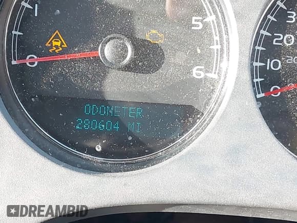 ✅ 2007 Chevrolet Suburban LT • VIN: 3GNFC16077G153129 • Lot: 42059118. Listed on IAAI with 280,604 mi. Free auction sales archive from the USA and detailed vehicle history report at DreamBid. Image 15.