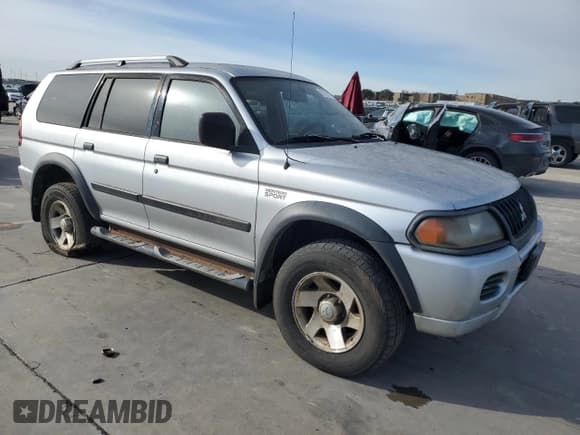 ✅ 2004 Mitsubishi Montero Sport LS • VIN: JA4LS21R04J001580 • Lot: 83385474. Listed on Copart with 204,070 mi. Free auction sales archive from the USA and detailed vehicle history report at DreamBid. Image 4.