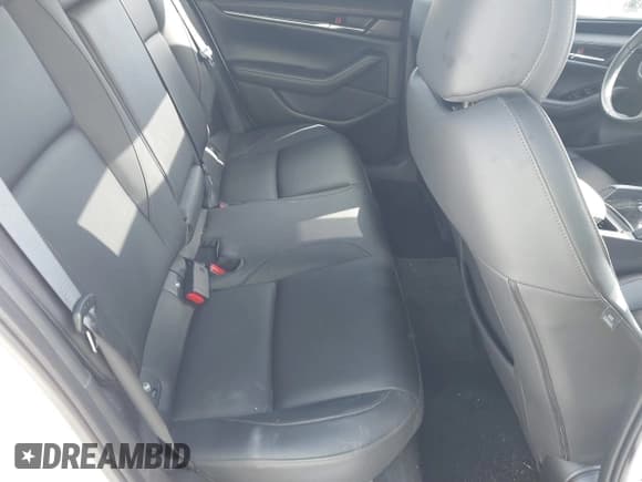 ✅ 2023 Mazda 3 S Preferred • VIN: JM1BPALM3P1600072 • Lot: 41515712. Wystawiony na IAAI z przebiegiem 35 007 mil. Bezpłatny archiwum sprzedaży aukcyjnych z USA i szczegółowy raport historii pojazdu na DreamBid. Zdjęcie 8.