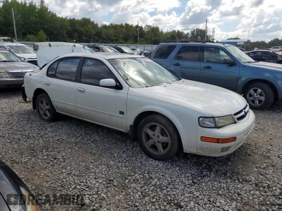 ✅ 1999 Nissan Maxima GXE • VIN: JN1CA21A4XT107674 • Lot: 73957544. Listed on Copart with 259,710 mi. Free auction sales archive from the USA and detailed vehicle history report at DreamBid. Image 4.