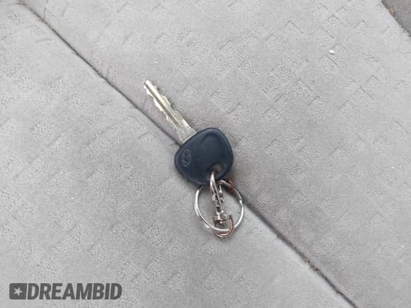 2006 Hyundai Sonata GLS z VIN 5NPEU46F66H141955, wystawiony jako IAAI lot #41893857 z przebiegiem 143 502 mil mil oraz . Historia ofert i sprzedaży dostępna na DreamBid. Obrazek 11.