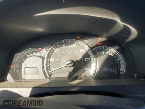 ✅ 2013 Toyota Camry SE • VIN: 4T1BF1FK5DU652919 • Lot: 92618305. Listed on Copart with 253,329 mi. Free auction sales archive from the USA and detailed vehicle history report at DreamBid. Image 9.