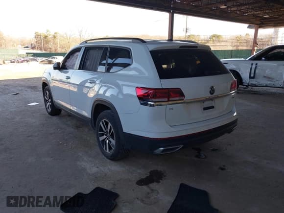 ✅ 2022 Volkswagen Atlas SE • VIN: 1V2LP2CA1NC531866 • Lot: 41677402. Wystawiony na IAAI z przebiegiem 35 407 mil. Bezpłatny archiwum sprzedaży aukcyjnych z USA i szczegółowy raport historii pojazdu na DreamBid. Zdjęcie 3.