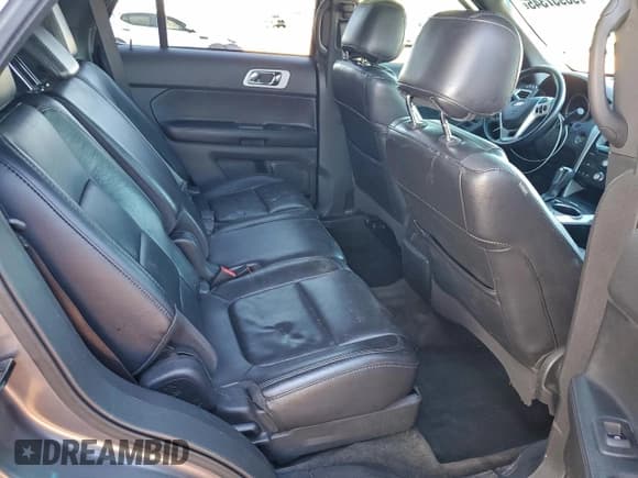 ✅ 2013 Ford Explorer XLT • VIN: 1FM5K8D89DGC95008 • Lot: 93957345. Wystawiony na Copart z przebiegiem 140 526 mil. Bezpłatny archiwum sprzedaży aukcyjnych z USA i szczegółowy raport historii pojazdu na DreamBid. Zdjęcie 11.