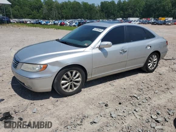 2008 Hyundai Azera Limited с VIN KMHFC46F98A303977, выставлен на аукционе Copart как лот 62328645 с пробегом 220 663 миль миль и Списание • Salvage title. История ставок и продаж доступна на DreamBid. Изображение 1.