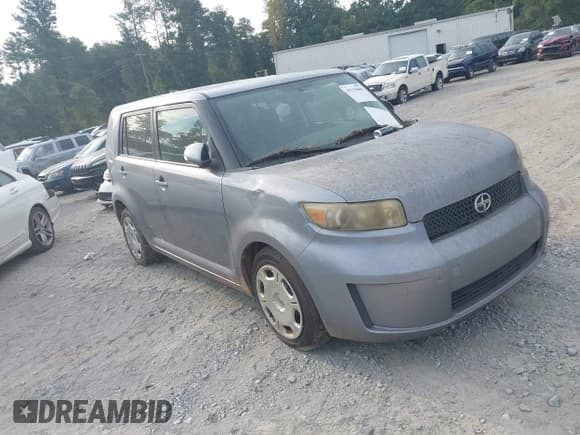 ✅ 2010 Scion xB • VIN: JTLZE4FE9A1102819 • Lot: 43119689. Wystawiony na IAAI z przebiegiem 242 477 mil. Bezpłatny archiwum sprzedaży aukcyjnych z USA i szczegółowy raport historii pojazdu na DreamBid. Zdjęcie 1.