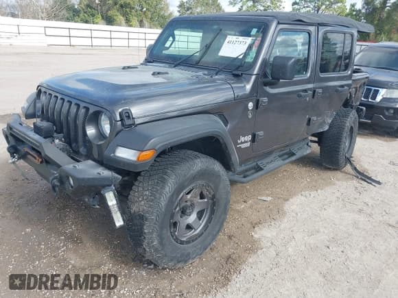 ✅ 2021 Jeep Wrangler Unlimited Sport S • VIN: 1C4HJXDNXMW610618 • Лот: 41127373. Опубликован ранее на IAAI с пробегом 60 264 миль. Бесплатный доступ к архиву аукционных продаж из США и подробный отчёт об истории автомобиля на DreamBid. Изображение 17.