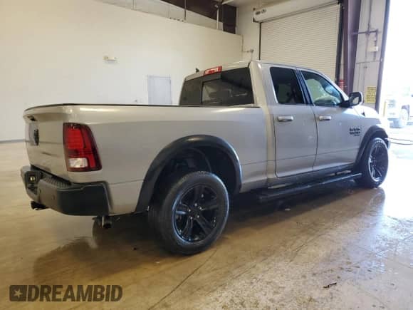 2021 Ram 1500 Warlock z VIN 1C6RR6GG3MS548305, wystawiony jako Copart lot #82207704 z przebiegiem 53 114 mil mil oraz Czysty tytuł • Clean title. Historia ofert i sprzedaży dostępna na DreamBid. Obrazek 3.