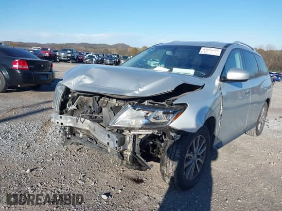 ✅ 2016 Nissan Pathfinder Platinum • VIN: 5N1AR2MN9GC613752 • Lot: 43652222. Wystawiony na IAAI z przebiegiem 147 303 mil. Bezpłatny archiwum sprzedaży aukcyjnych z USA i szczegółowy raport historii pojazdu na DreamBid. Zdjęcie 6.