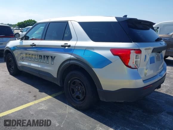 ✅ 2020 Ford Police Interceptor Utility • VIN: 1FM5K8AW8LGC14209 • Lot: 42287377. Wystawiony na IAAI z przebiegiem 172 135 mil. Bezpłatny archiwum sprzedaży aukcyjnych z USA i szczegółowy raport historii pojazdu na DreamBid. Zdjęcie 3.